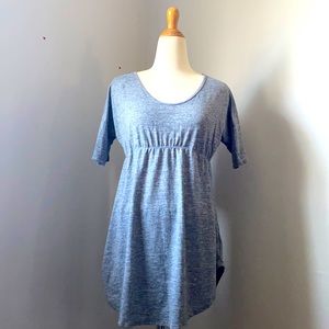 Old Navy Maternity T-shirt